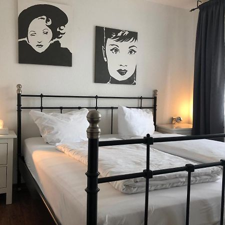 Hotel Alka Битигхайм-Биссинген Экстерьер фото