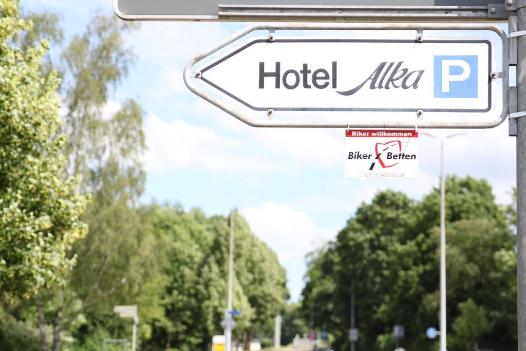 Hotel Alka Битигхайм-Биссинген Экстерьер фото