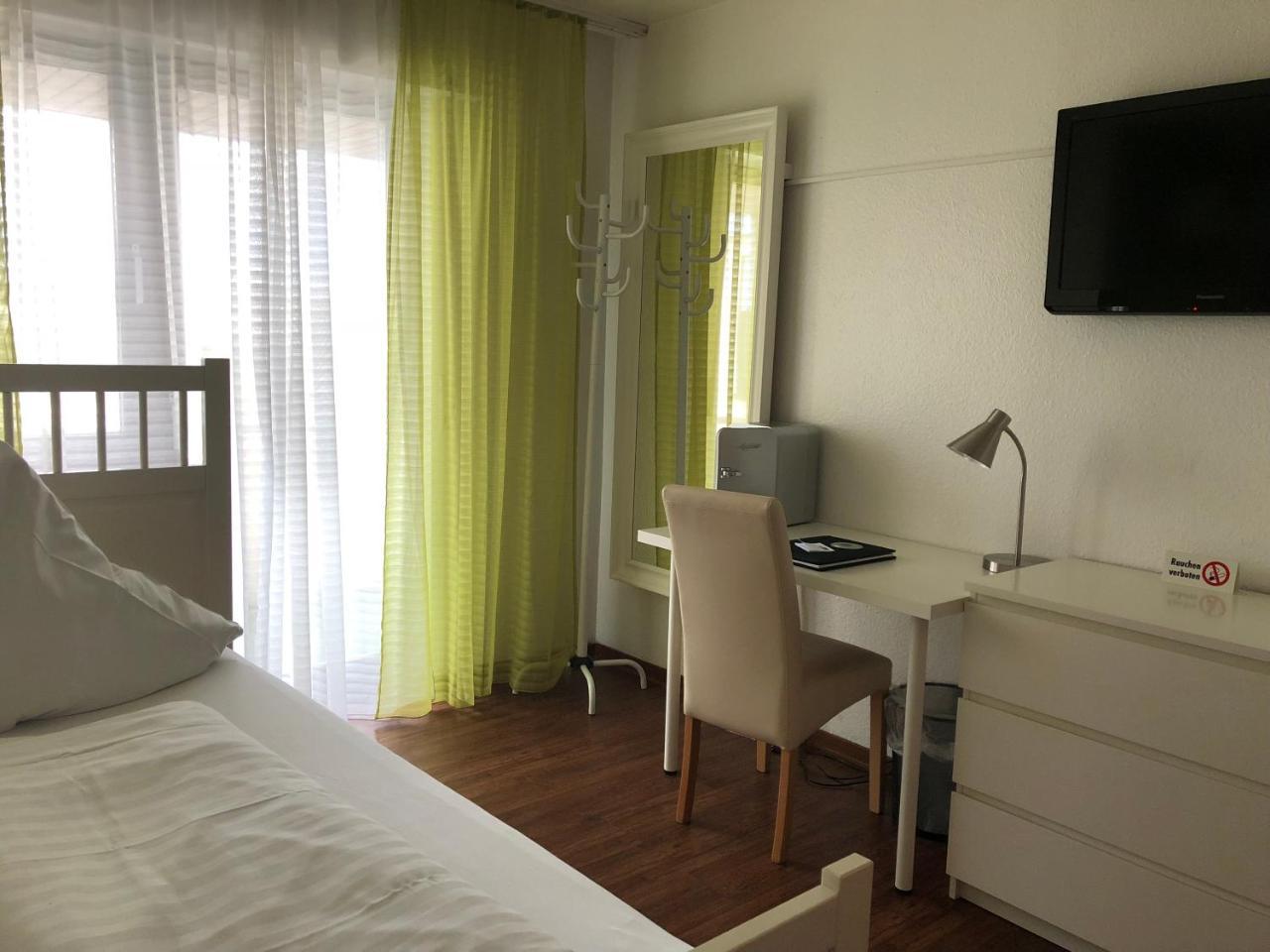 Hotel Alka Битигхайм-Биссинген Экстерьер фото