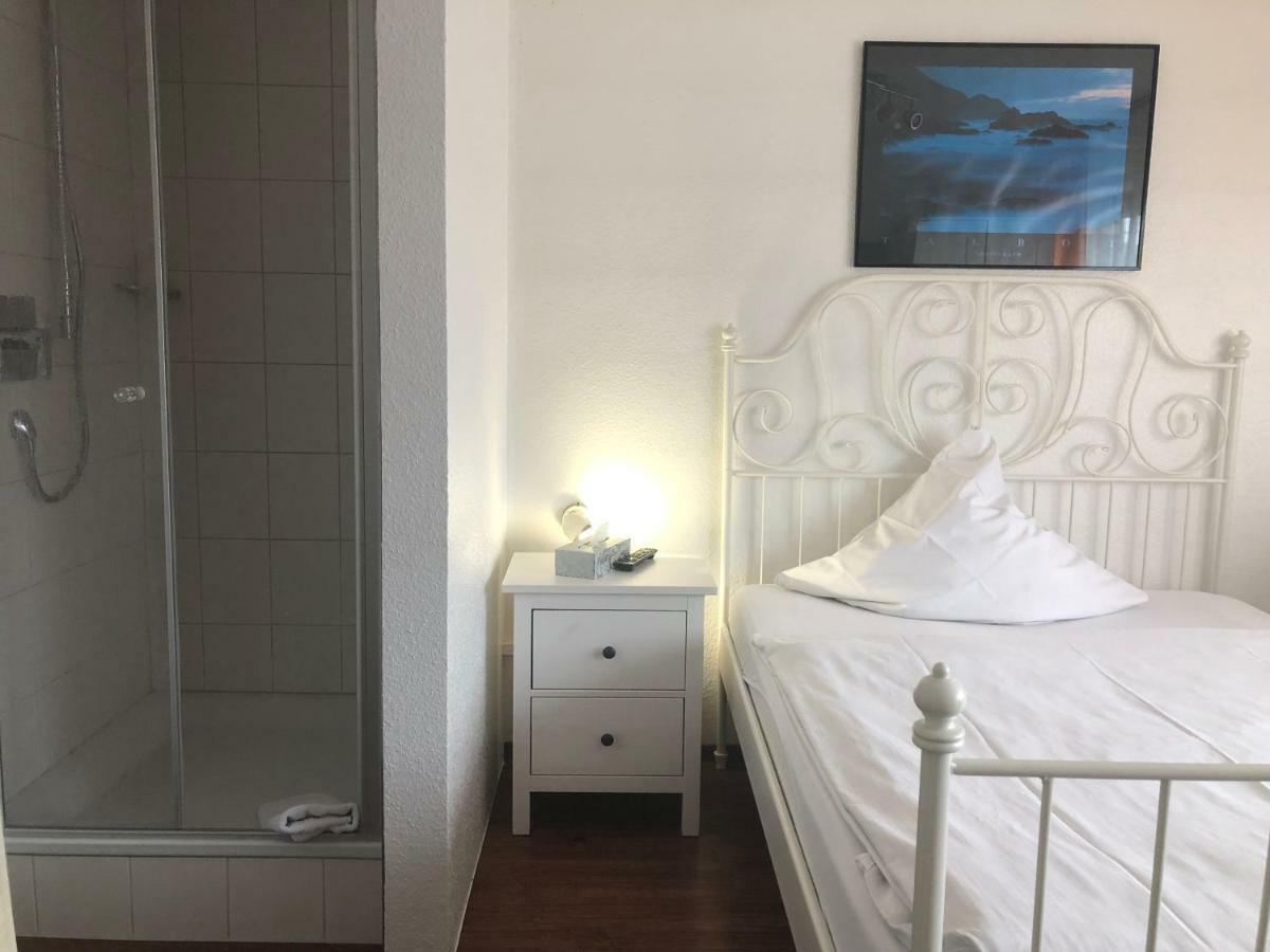 Hotel Alka Битигхайм-Биссинген Экстерьер фото